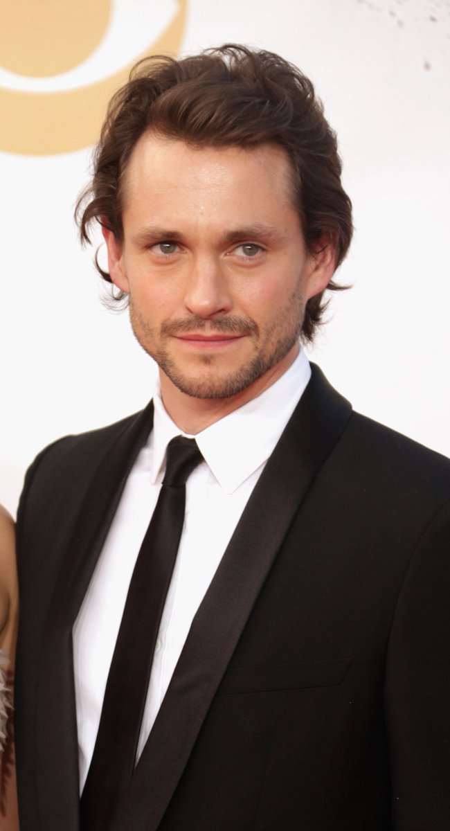 DancyDays's tweet photo. This whole look, but especially those loose curls by the ear 🔥
#HughDancy https://t.co/GoPt3H2a8v