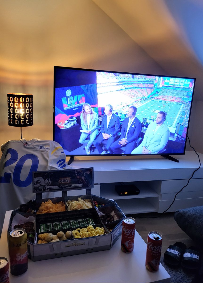 Zwar ohne die #Rams aber wir sind ready 🏈🏈🏈❤️‍🔥❤️‍🔥❤️‍🔥

#ranNFLsuechtig #rannfl #SuperBowl #ranSB57