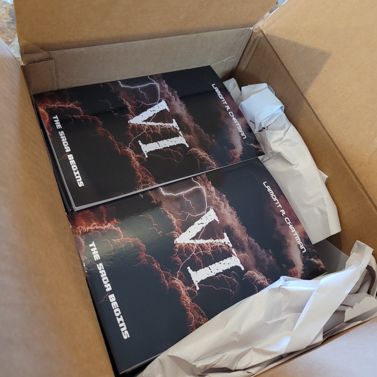 thespreadnft's tweet photo. Finally here. 
https://t.co/S0Pq34B2Z7 
#bookstagram #book #bookreview #sciencefiction #horrorbooks #apocalypticsciencefiction #apocalypse #zombie #zombies #iamlegend #worldwarz #walkingdead #survival #georgearomero #michaelbay #zombieapocalypse ##readersofinstagram #reviewers https://t.co/S2rg1yqS6X