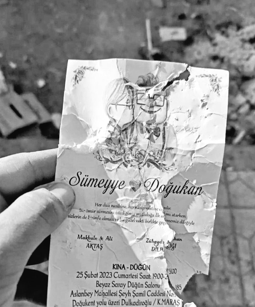 sümeyye ve doğukan inşallah hayattasınızdır ve bugünleri hatırlamayacak kadar güzel bir hayatınız olur..