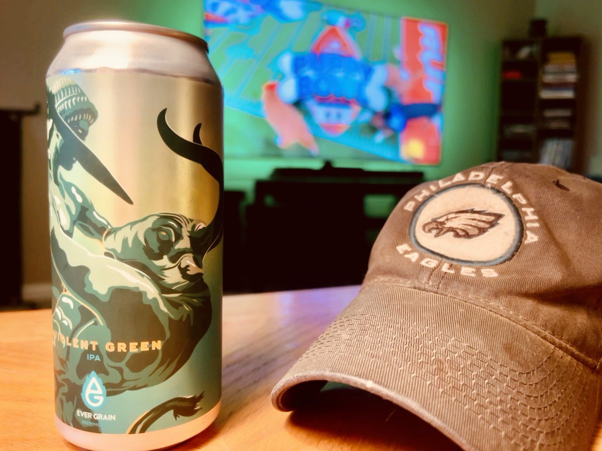 SlowpaddleBnB's tweet photo. SP South says Go Violent Green Eagles!!! #craftbeer #beer #evergrain #ipa #drinklocal https://t.co/sCNBtq19D6