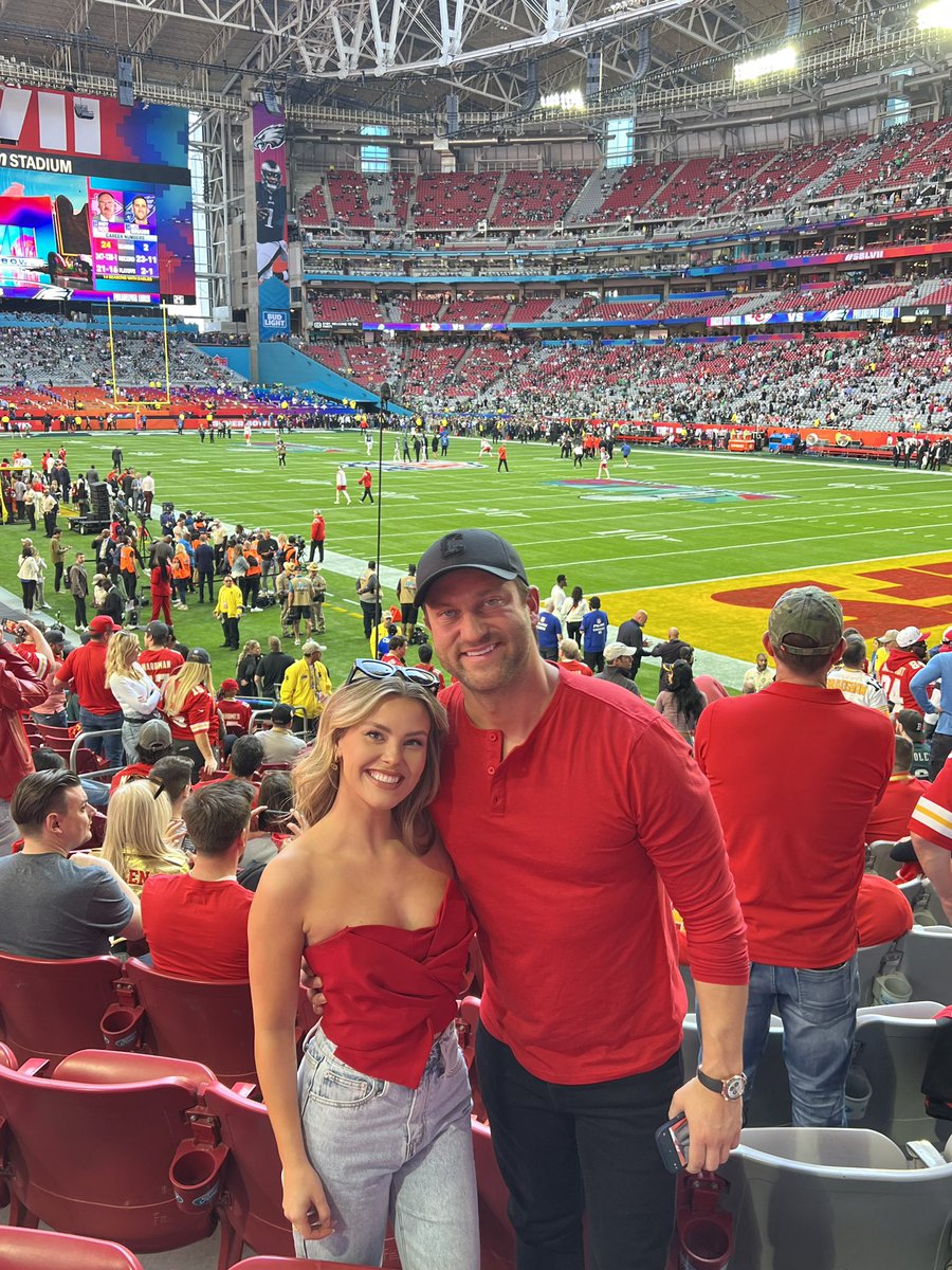 Chiefs fans for a few hours. Thanks <a href="/TickPick/">TickPick</a> #SuperBowl