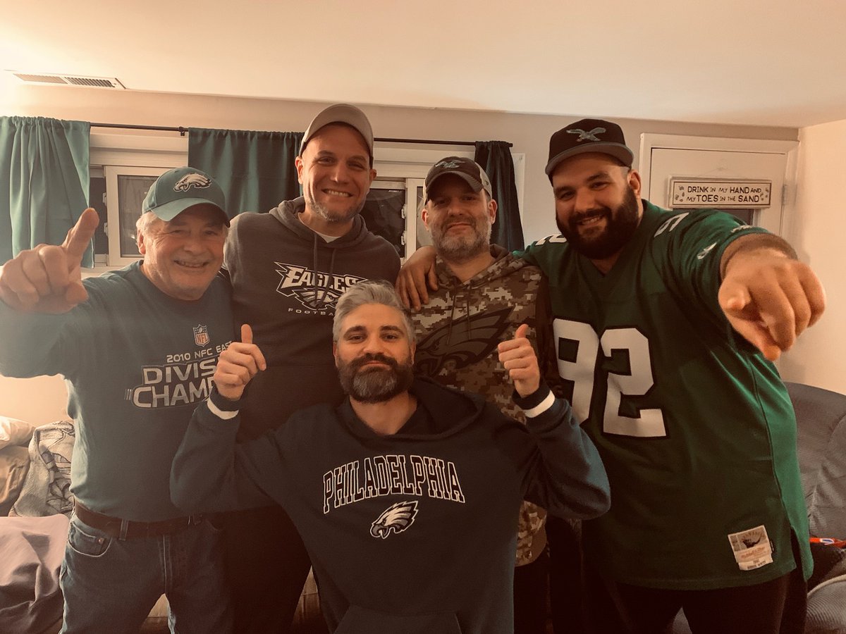 _____DAM_____'s tweet image. Go Birds!