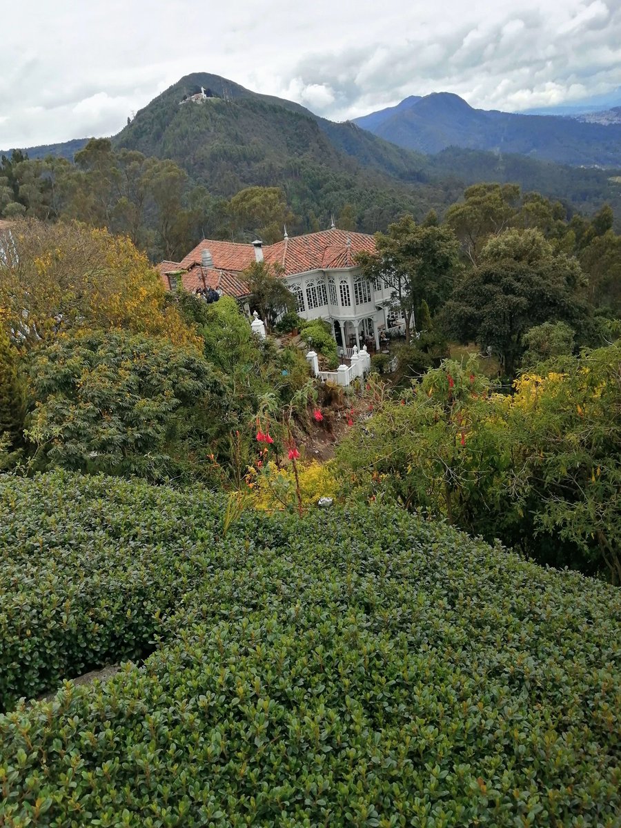 SolangeHando's tweet photo. Above Bogota, fabulous views in Montserrat 3600 metres @julesverne @SilverTravelAdvisor https://t.co/bHJf1V9WaA