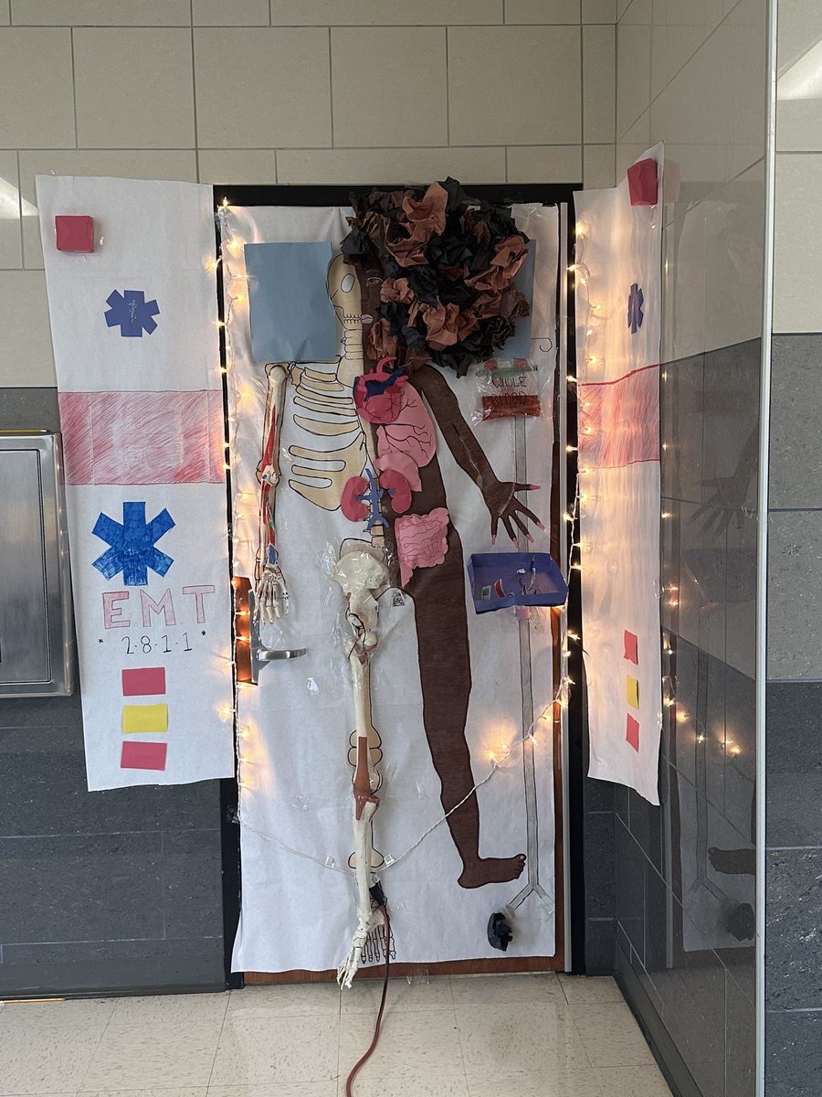 pugh_247's tweet photo. Here are a few more door decorations from @DeSotoISDCTE to celebrate CTE month. The winner will be announced tomorrow! #CTEMonth  #CTEFun https://t.co/I1fbuouFG5
