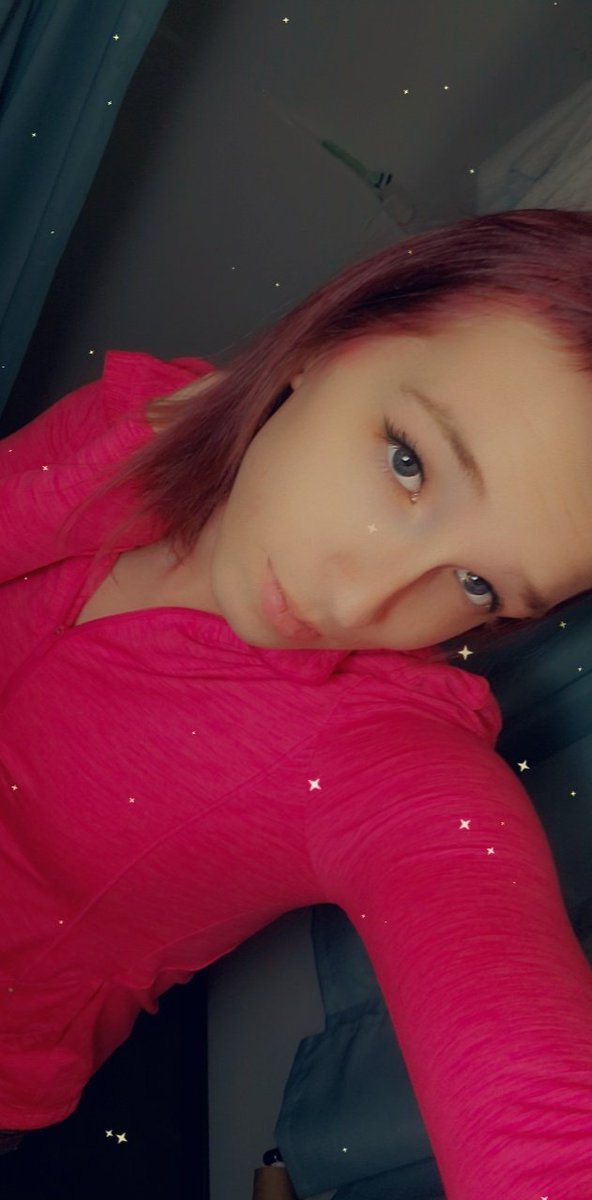 QueenKenzieOF's tweet photo. #pink hair, don't care 😘✌️ https://t.co/sTnwkYnoo5