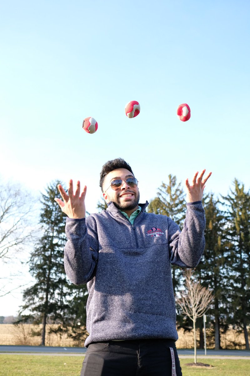 Who will win the big 🏈 game this evening? It’s a toss up!  

#BULZiBUCKET