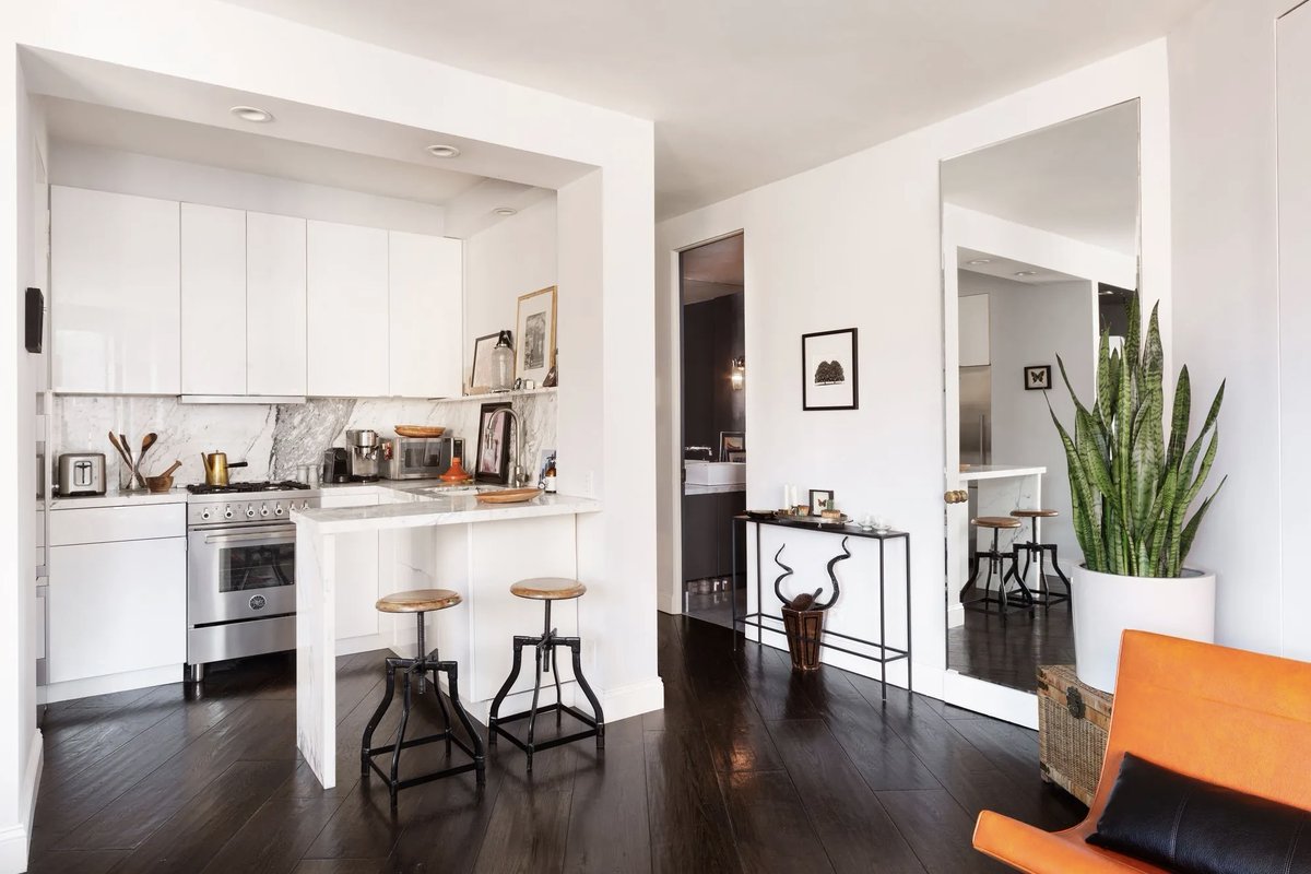 corcorangroup's tweet photo. Tiny but mighty – these beautiful NYC #microapartments show how limiting square footage actually highlights their creativity. 🤏 See how Corcoran's listings at 143 Avenue B, 22 Perry, and 300 West 30th prove that size isn’t everything: https://t.co/BMwYxOqoxF https://t.co/aMb5fuOfOp
