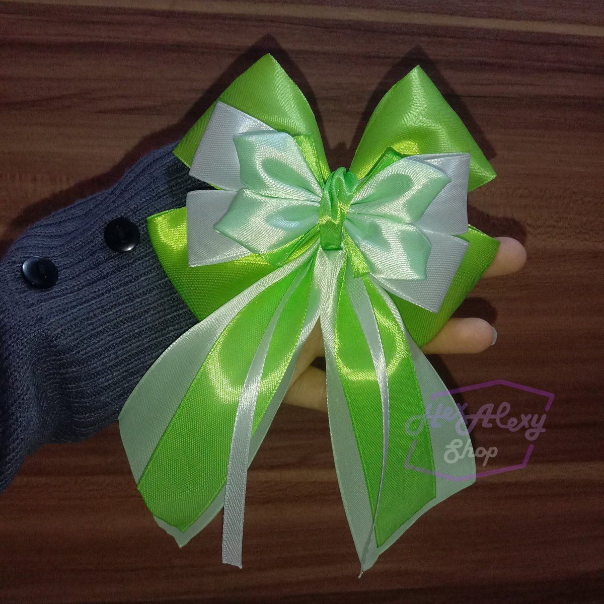 AlexcandriaLen1's tweet photo. WTS Pita Lightstick NCT by HexAlexy Shop

🌱Mulai dari Rp 15.000
🌱Termasuk Freebies &amp; Packing
🌱Hari ini pesan, besok kirim
🌱COD 🍊, 🍏 (gratis ongkir), TT Shop &amp; Venue Konser (DP 80%)
📍Bogor

#TDS2inJAKARTA #TDS2inJKT #TDS2JAKARTA nct dream neobong deco ribbon pita wts wtb ls https://t.co/5ih66aqWsI