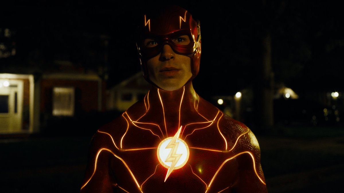 RT @vidsthatgohard: “The Flash” trailer dropped and it looks FIRE https://t.co/BYql6R7cXx