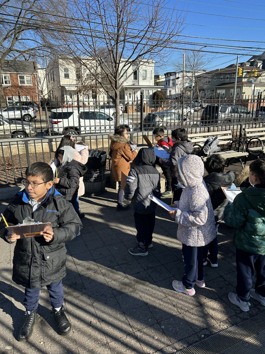 PS 280Q 1st grade tweet media