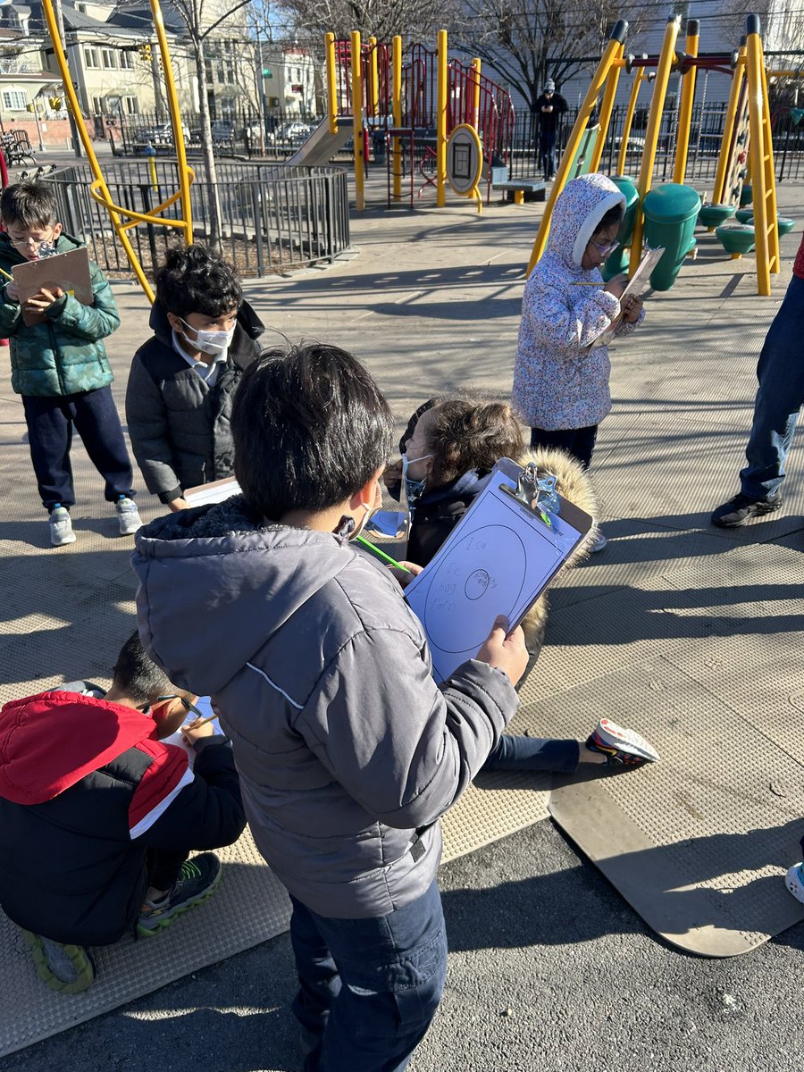 PS 280Q 1st grade tweet media
