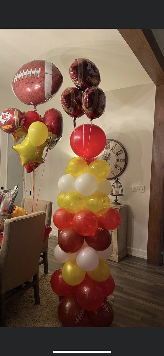 PinkDiamonds56's tweet photo. My cousin is getting the decorations set up! We all know Pat Mahomes from Texas Tech, he is our man!! #GoPatrick #GoChiefs #KansasCityChiefs #SuperBowl55 #ChiefsKingdom https://t.co/Q62UXPr53U