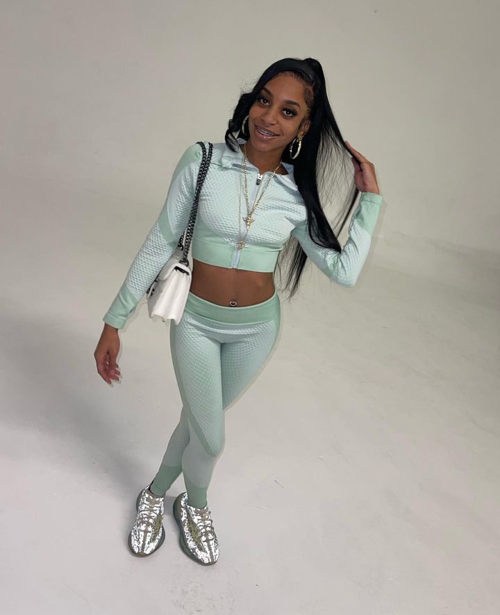 prettyyassmonae's tweet photo. im gonna post more pics/vids of my face,since y'all never see it personal content has my face in it come buy !!! #sellingpyt #SellingContent #sellingandbuying #selling_content #ebonyprincess #ebonybrat #Ebonys #ebonyfitness #ebony #nsfwtwtًًًٌٌ #nsfwtwtًًًٌٌٍِّْْ  #booktwt #books https://t.co/fSJjxv1hoM