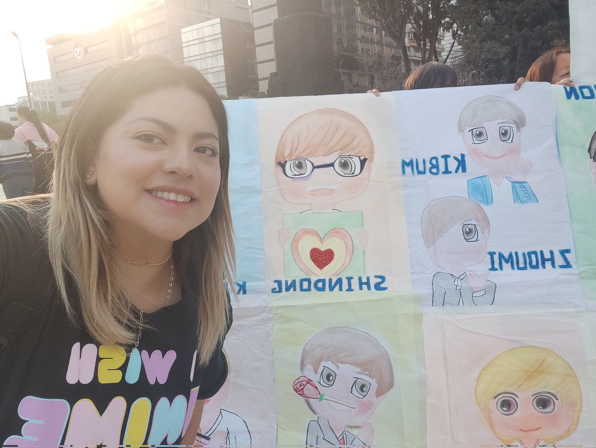 frupilupis91's tweet photo. Y así iniciamos con la semana  de SJ
#SuperShow9inMX https://t.co/Gw4ZEFHfZk