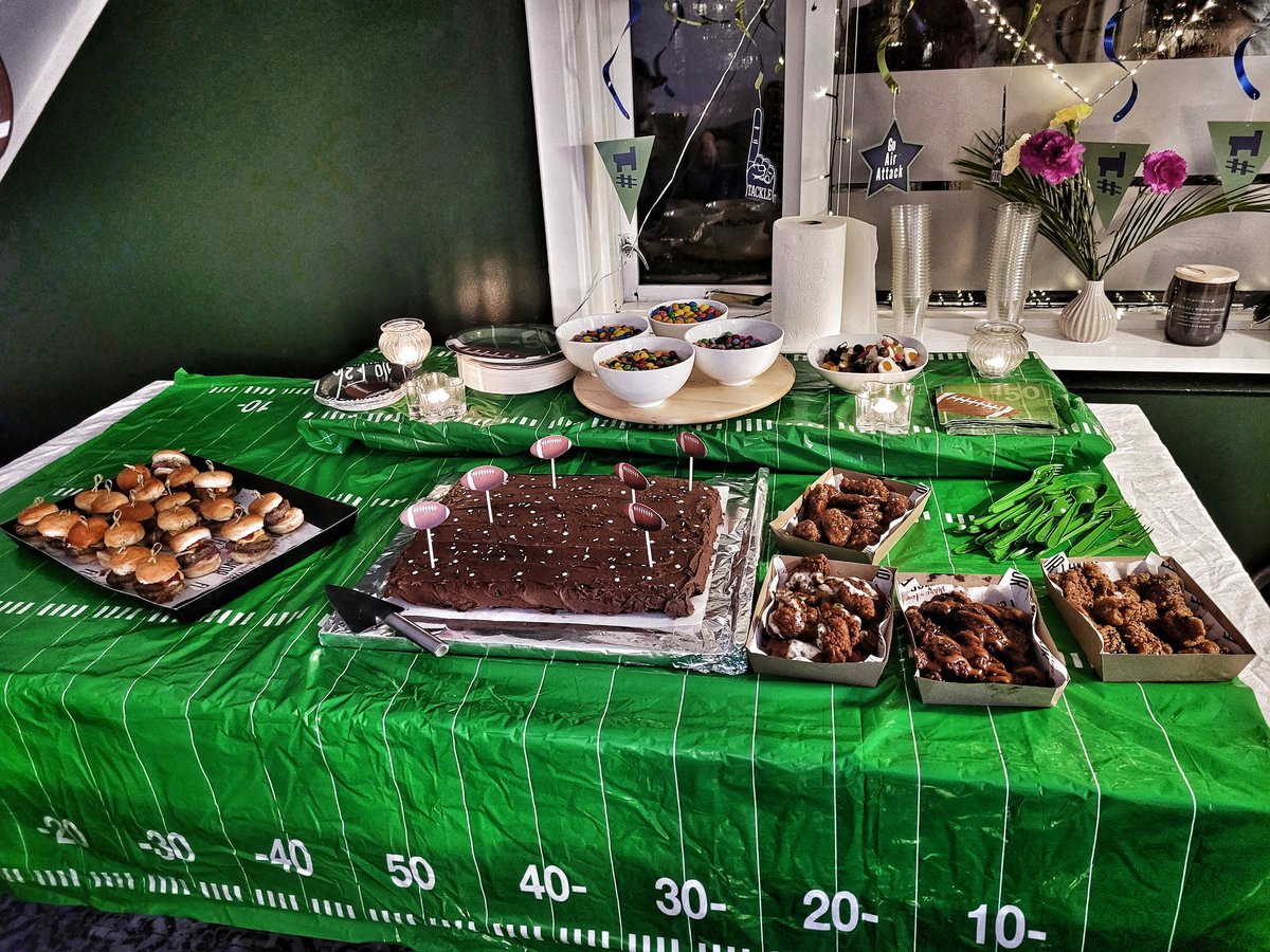 Game on! Starter réttirnir komnir á borð! #tiujardanir #nflisland