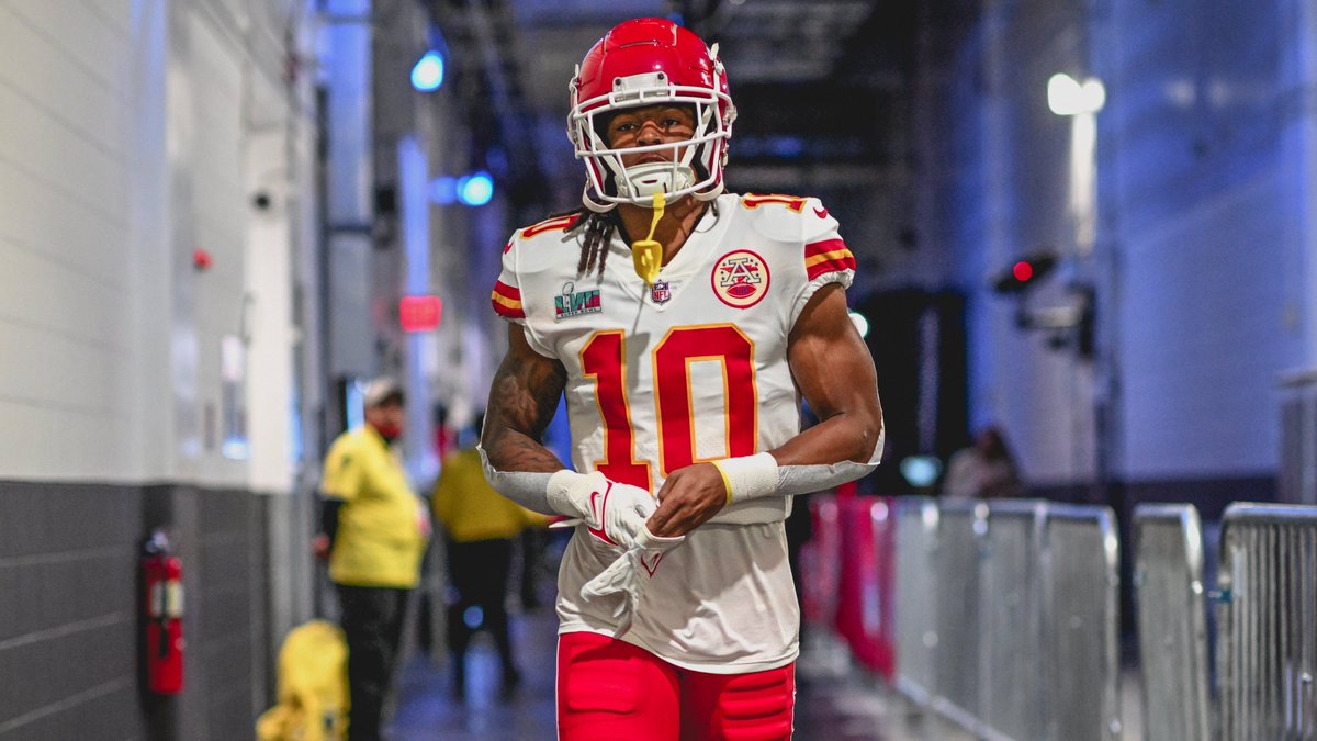 Chiefs's tweet photo. Tunnel vision.

#SBLVII | #ChiefsKingdom https://t.co/q5Sw4vIozl