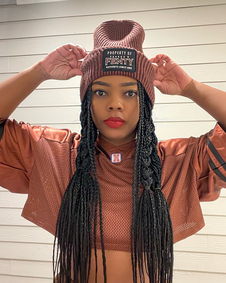 imtiannadchey's tweet image. Have y’all heard there’s a football game at the Rihanna concert tonight 🤎 #fentybowl #SAVAGEXFENTYSHOW