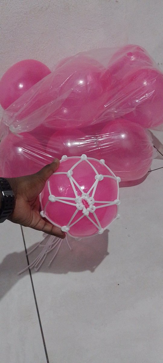 Alooo meninas  tenho 12 Bexigas dessa aqui, caso alguém se interessar só dá um alô no whatsapp 981890567