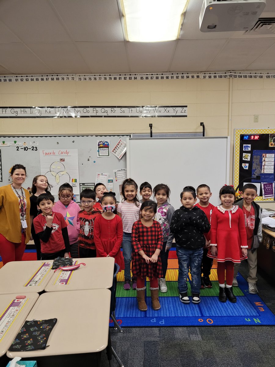 IrvingElementa1's tweet photo. Here's a few pics from #RedFriday. #SuperBowlSpiritWeek #SuperBowlLVII  @Chiefs #IrvingShines #wpsproud https://t.co/1bQ9P91ZA1