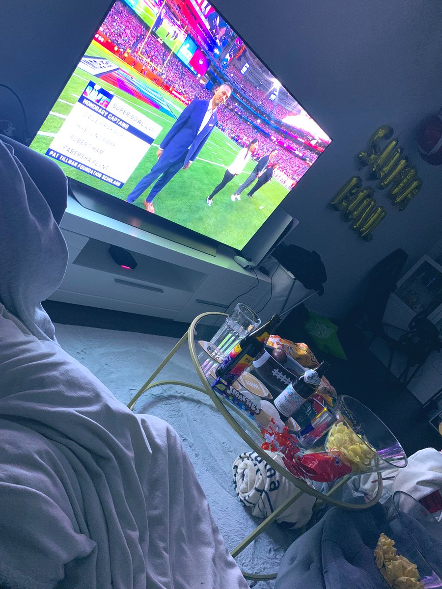 Die Tipps sind auf der Tafel! Es kann losgehen. 🏈🏟️

#rannfl #ransuperbowl #ranNFLsüchtig #RanFootball #SuperBowl #SuperBowlLVII #RanSB57 #NFLwatchparty