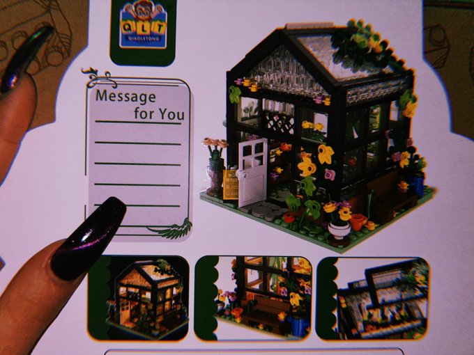 2 pic. new set from mi giftlist for Vday it’s so cute already tysm ☁️?☁️ https://t.co/YDsz2UE07I