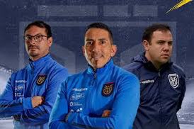 pogaso's tweet photo. ¡Felicitaciones Jimmy! Eres el primer DT y AT (Orlando C.) graduados del Instituto q clasifica a un mundial. En 🇪🇨 no hay condiciones para prepararse, siempre buscamos estudios afuera. A pesar de eso y las críticas ácidas sin conocimiento hiciste historia en tu 1era experiencia. https://t.co/iFx5o934PZ