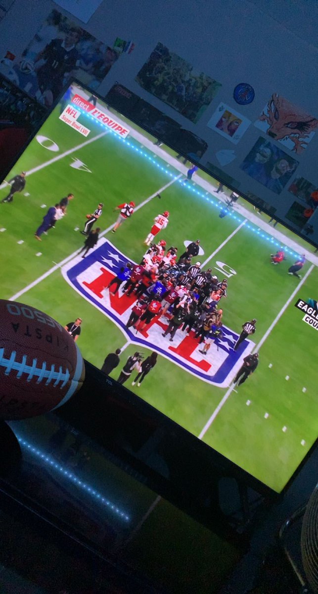 Nxxyyy___'s tweet image. #Nflextra #lequipeNFL ❤️🤍 #ChiefsKingdom