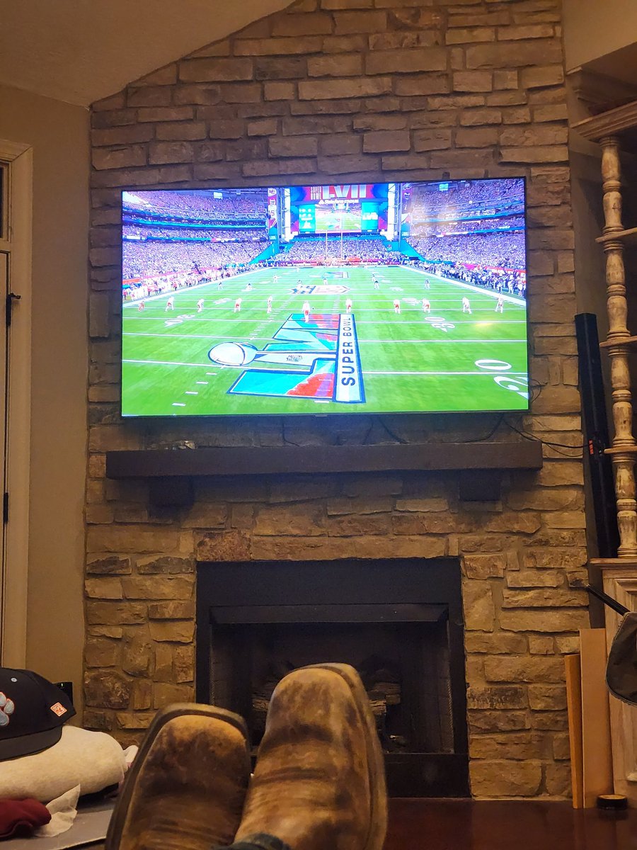 Here's to hoping for a running clock and baseball season that much closer #gobraves