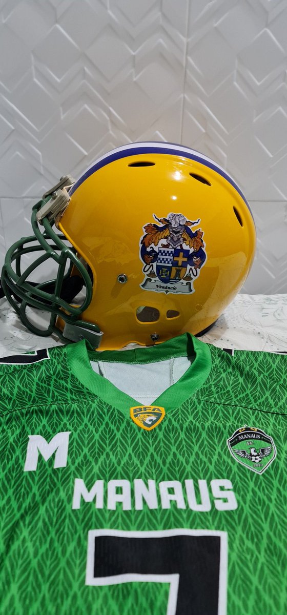 philippevenanci's tweet photo. Equipado para o #SuperBowl na @ESPNBrasil @pauloantunes https://t.co/L2nZWsAShr