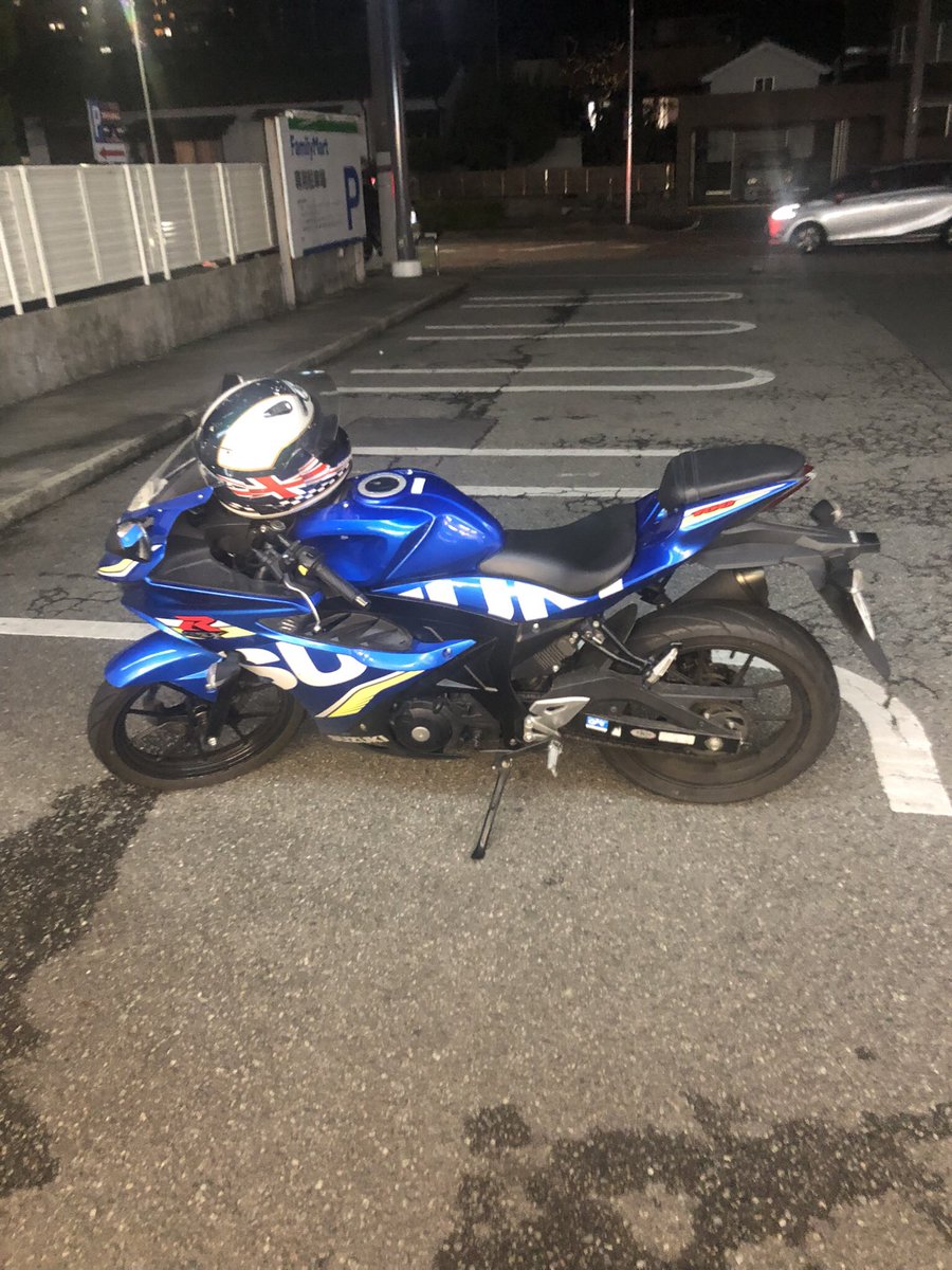 約5年、乗り続けた愛車を売ることに。
愛車を購入した店舗が、逆輸入車のメンテナンスが、続けられないとの、お話を受けての、決断です。寂しいです。副業のヘルパーの仕事に使える、次の愛車を、どうするか、悩み中です。