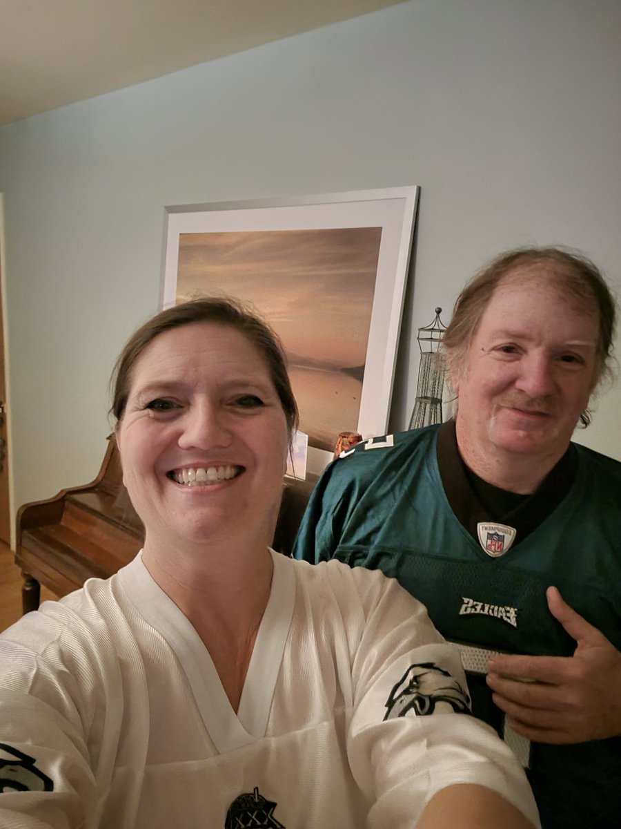 JamiLynGreer1's tweet photo. Go Eagles! https://t.co/wupkvrEb45