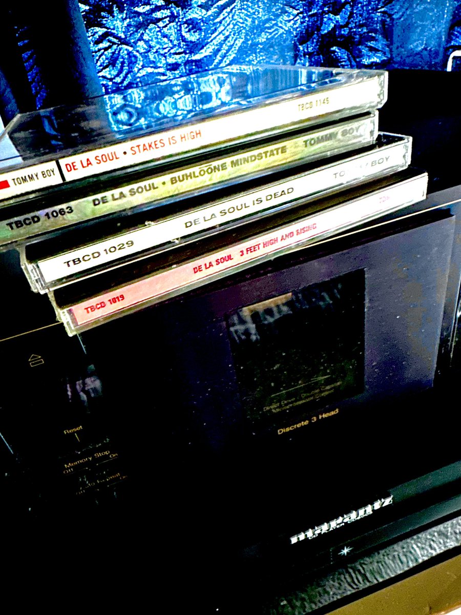 david_moses's tweet image. Rest easy Dave. We love you. #plug2 #DeLaSoulFOREVER @WeAreDeLaSoul