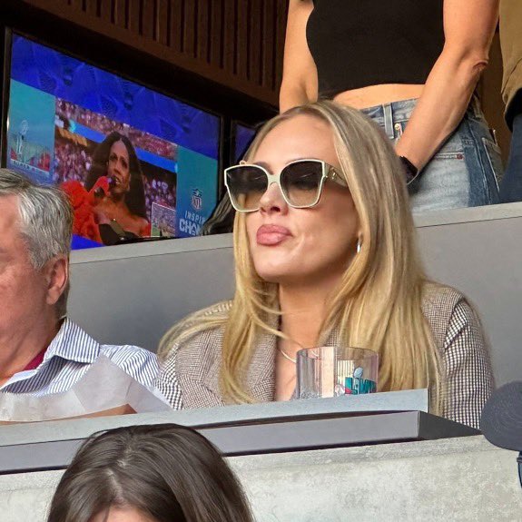 “I fought dis gayme was plaid wit ya feit”