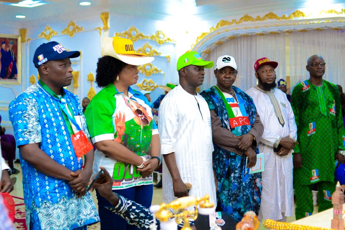 taiwooluga's tweet photo. I attended the Osun West senatorial campaign rally in Iwo, Osun State. We later payed homage to the Oluwo of Iwo in his palace. Vote for peace, unity and development of Nigeria. Vote for Asiwaju Bola Tinubu and all candidates of the APC in the forthcoming general elections. https://t.co/VANsiUVmzq