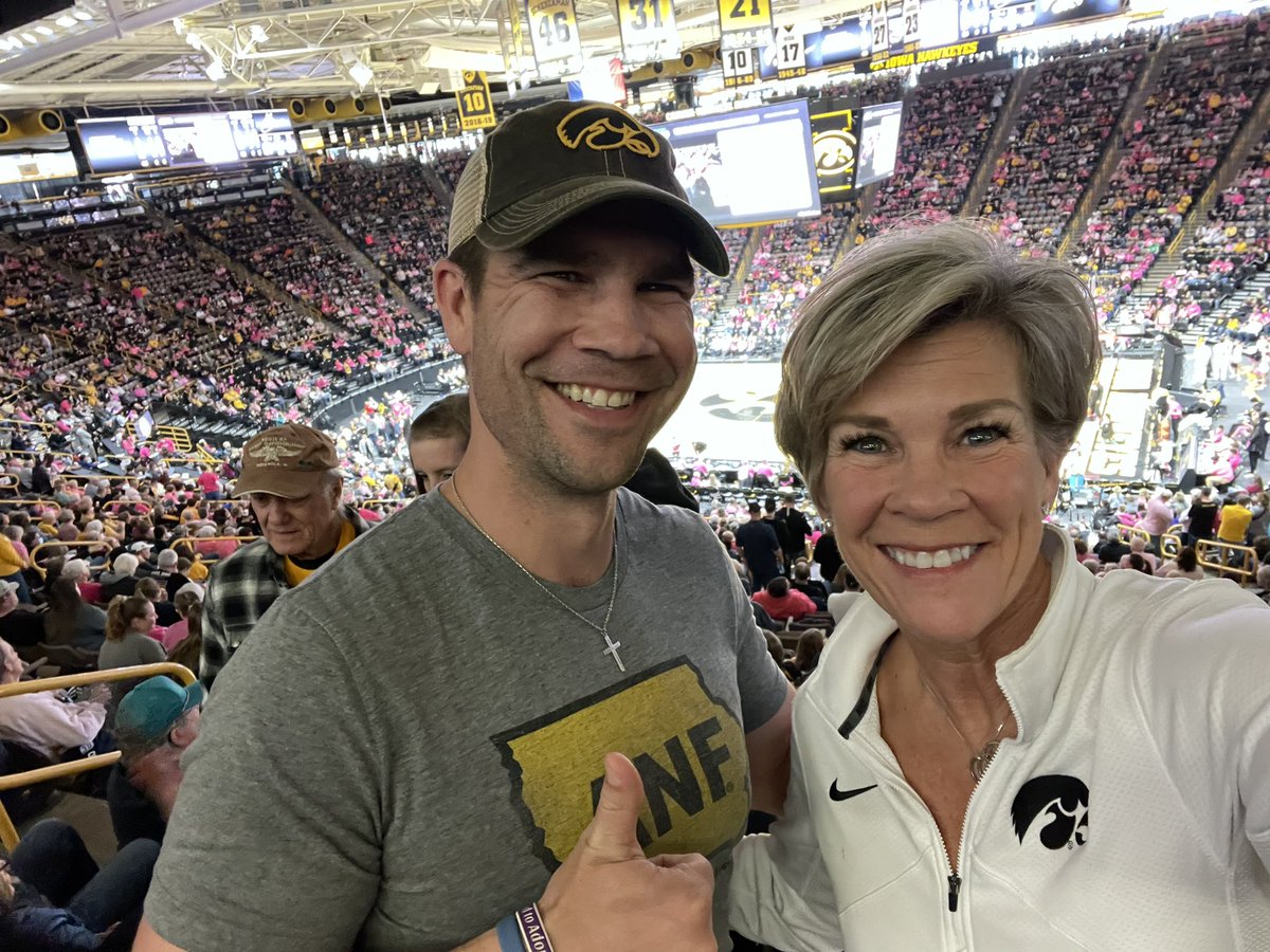 PattiSeda's tweet photo. @goiowa Thank you for being such a class act-you make us proud to be a Hawkeye! https://t.co/wGZvexaIXZ