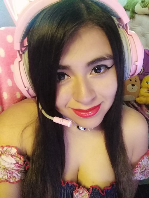 Priscy_UwU’s pics and videos