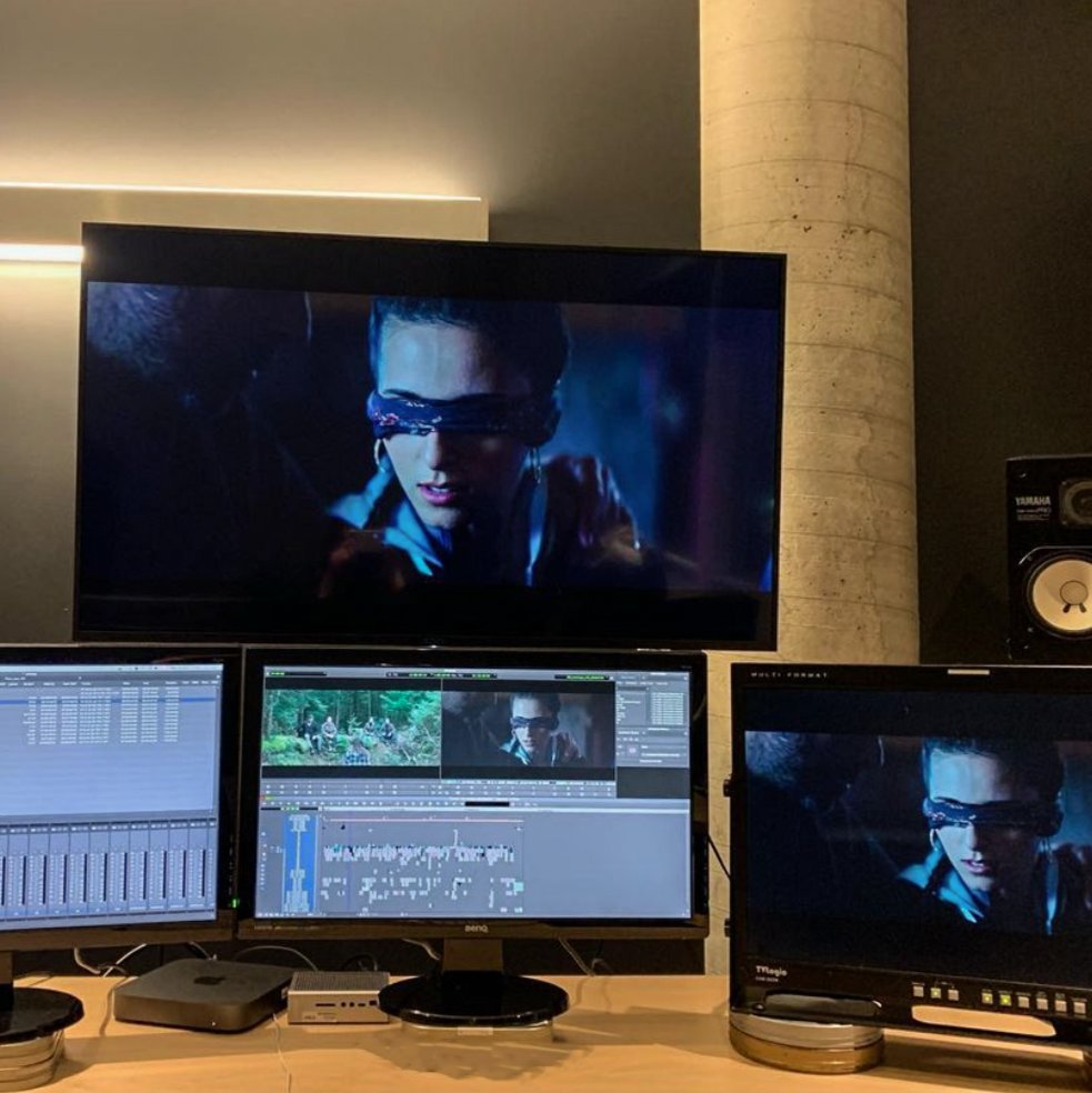 MediaComposer's tweet photo. 🎞️ Picture lock for "Grand Nord"
📷 https://t.co/UwOjEQ4TIe
▶️ https://t.co/f1sv8KwvR7

#grandnord #editing #picturelock #postproduction #editingsuite #mediacomposer #avid https://t.co/rRa6pdysiy