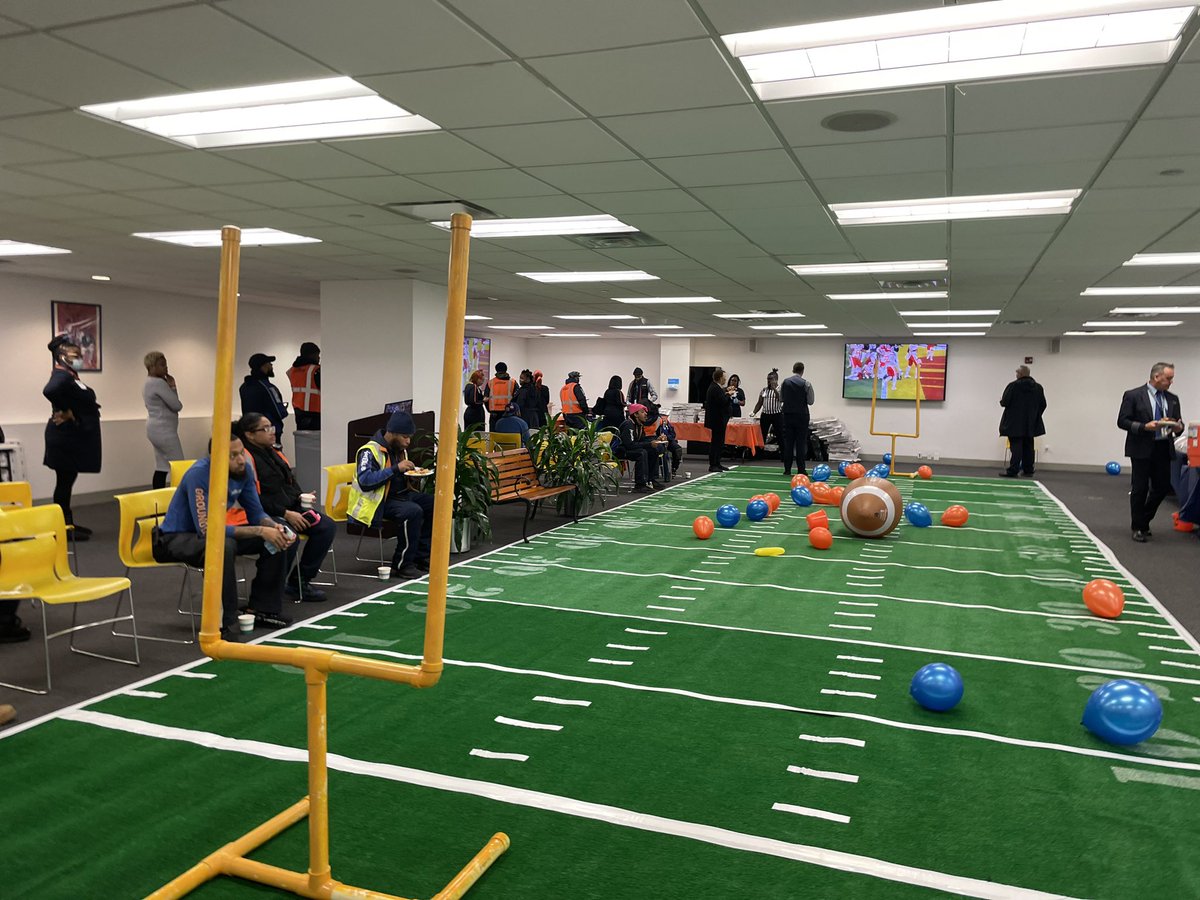 Jackspannah80's tweet photo. @JetBlue JFK T5 Super Bowl Watch Party 2023. Pulling Out ALL The Stops For Crewmembers & Culture. #FunValue #NFL #B6Family @HelloJetBlue @IcemaGibbs @jlgeraghty @JetBlue https://t.co/OKCU79rNXK