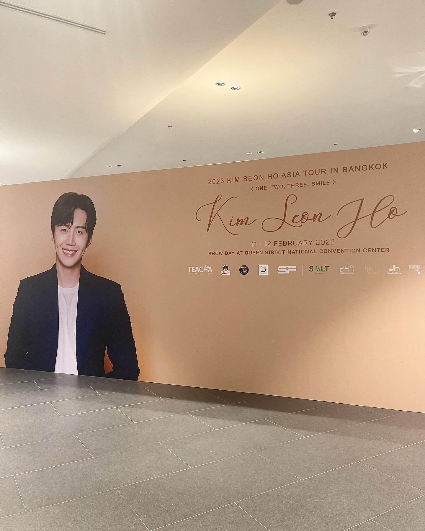 Foznm2waEAA1Bju?format=jpg&name=large