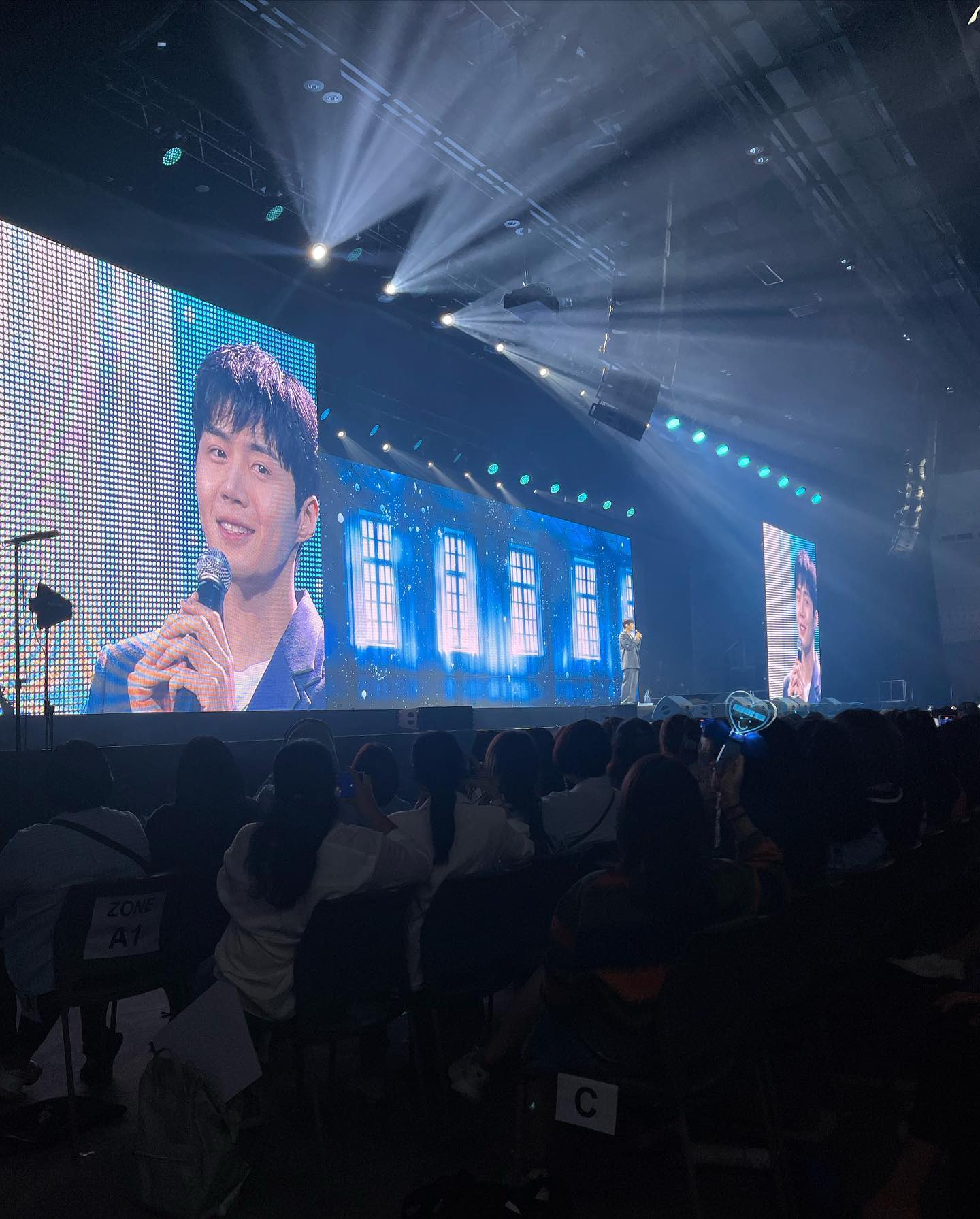 Foznm2yaYAAzniM?format=jpg&name=large