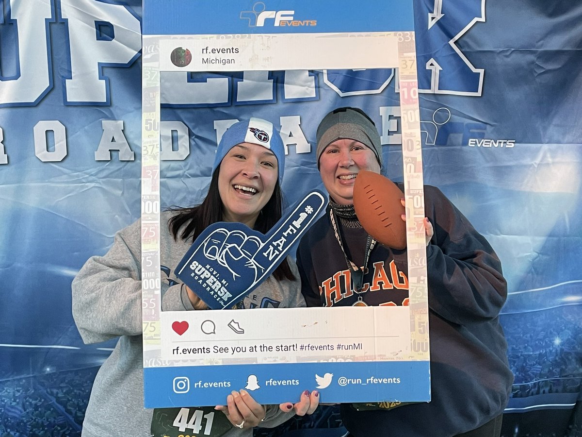broncoalum97's tweet photo. 2023 race season starts with the Super 5k 🏈🏃‍♀️.  Upper 20’s &amp; sun made for one of the best weather days I’ve done for this race!  I usually don’t do repeat 5k races but this one is always a good time &amp; 2 miles from home at Novi High School. #optoutside #rfevents #runMI https://t.co/m9672ZD72A