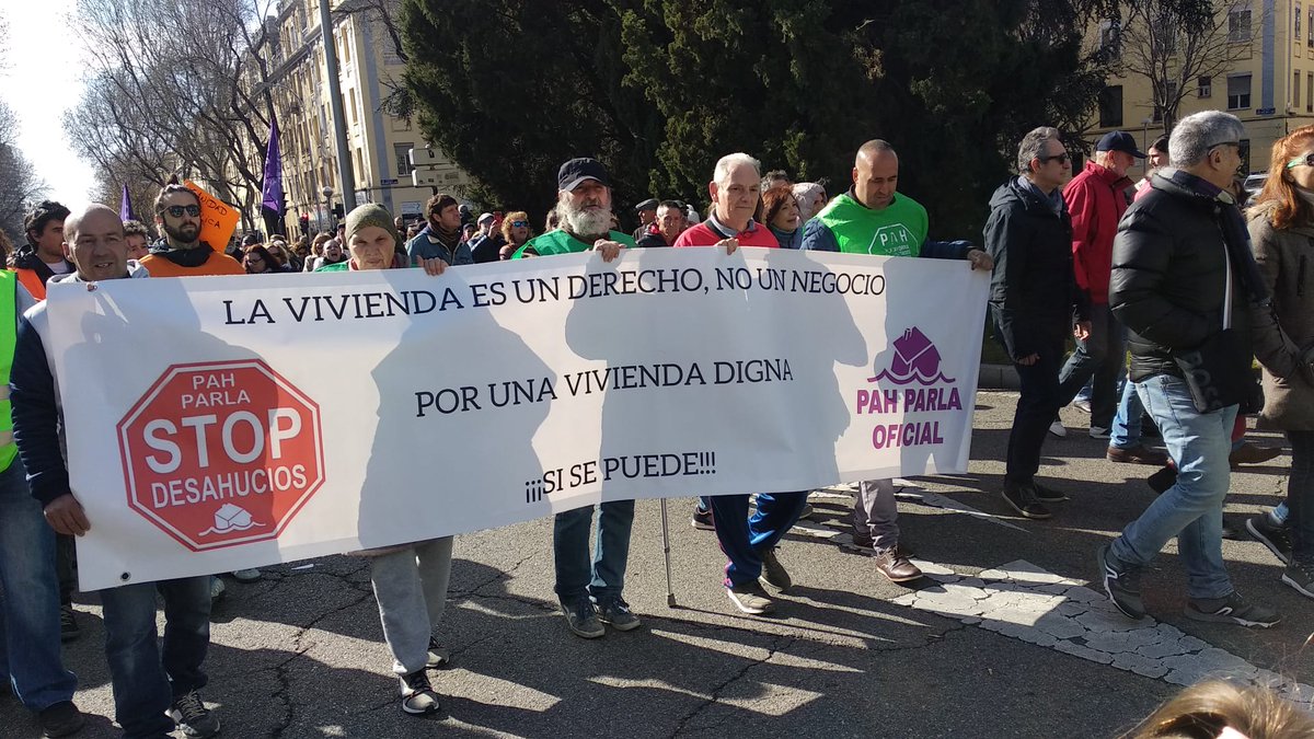 Migueln42303812's tweet photo. 12/02/2023
#SanidadPublica
El Movimiento del Derecho a la Vivienda Digna, defendiendo y apoyando a la Sanidad Pública para que #AyusoDimision aparte sus garras de algo tan Universal y Necesaria como es nuestra Sanidad Pública.
Ayuso desaparece, deja a la Ciudadanía vivir en paz✊ https://t.co/G2UjotvhiN