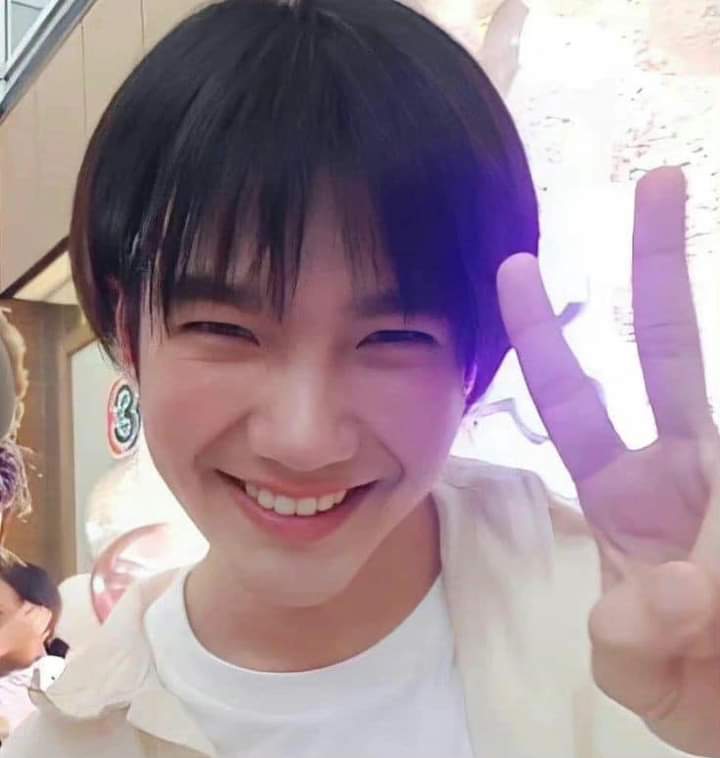 YPromtem's tweet photo. วันนี้เป็นยังไงบ้างคิดถึงนะกลับมายิ้มให้กันไวๆนะรอบิวนะ
#BuildJakapan
#buildurlove
#ชมรมคนตาสระอิ https://t.co/sg56PaFwIq
