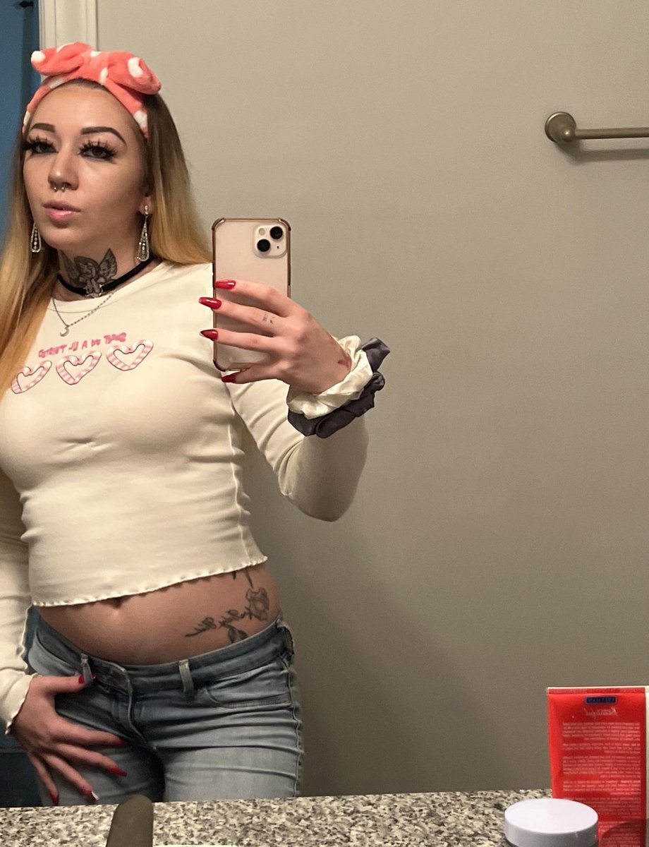 Lorrkodeinekandii💋 tweet media