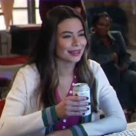 rafsviews's tweet photo. * yo cuando volví a ver el Batman 🦇 de Michael Keaton en el trailer The Flash * #TheFlashMovie https://t.co/zO01H2aui3
