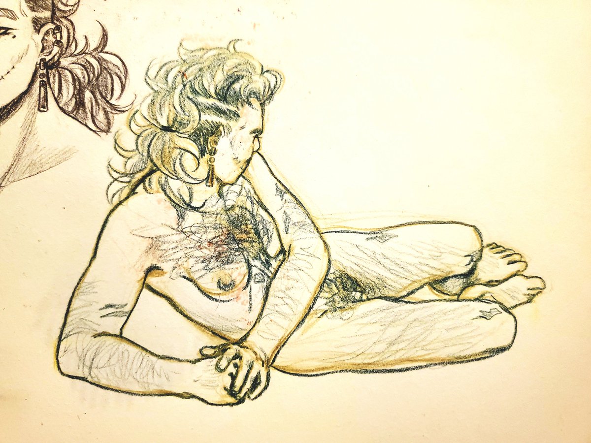 monkeyssmyass's tweet photo. Practicing figure drawing with OC's
Isaac (not mine) and Alessandro https://t.co/DZyTZmc3PQ