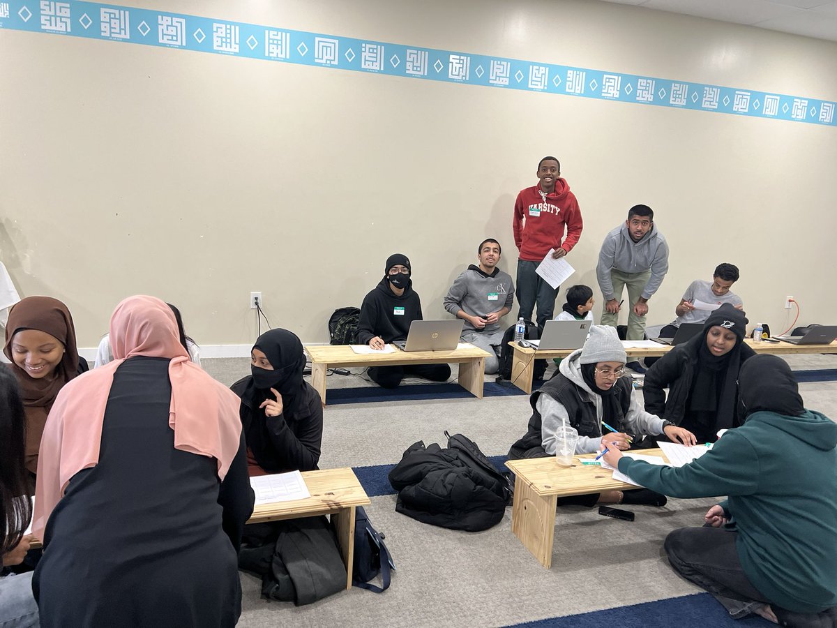TorontoHifz's tweet photo. ✍🏼 When writing scholarship applications, we advise our students to be brave, to be vulnerable and to share their whole selves. Today we had an opportunity to model this. Best of luck to all the students who showed up for the Scholarship Application workshop on #SuperBowl Sunday. https://t.co/6ByatrRRz5
