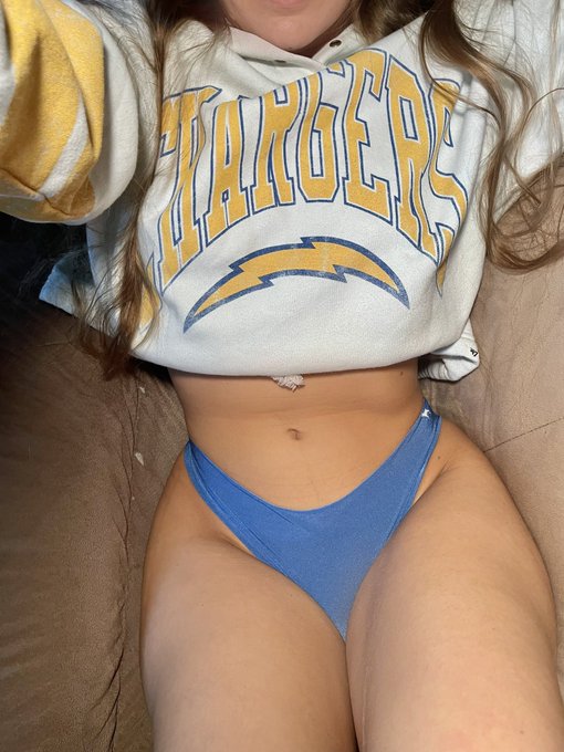 halftime fit check. open tweet for a surprise ? https://t.co/dmARW3GJ1d