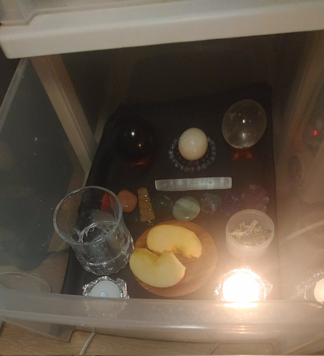 좀더 꾸며본 제단 서랍